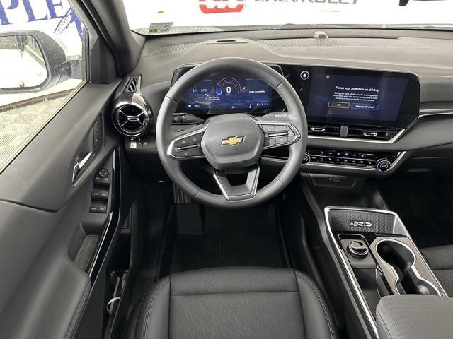 new 2026 Chevrolet Equinox car, priced at $32,645