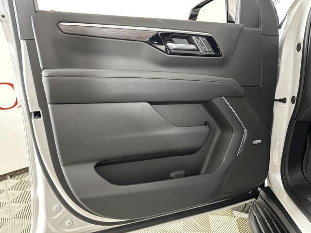 new 2025 Chevrolet Suburban car, priced at $81,755