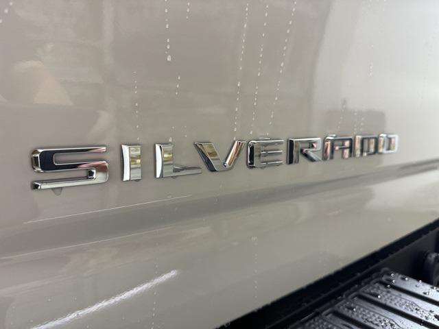 new 2025 Chevrolet Silverado 2500 car, priced at $53,070