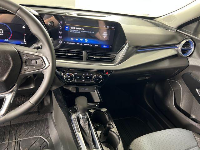 new 2025 Chevrolet Trax car, priced at $25,880