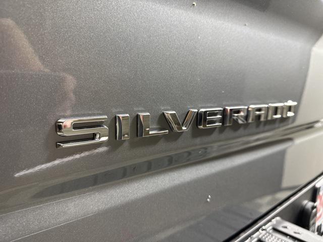 new 2025 Chevrolet Silverado 1500 car, priced at $44,940