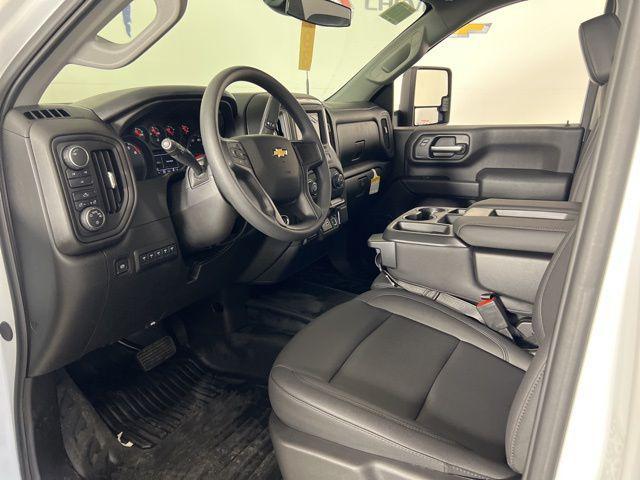 new 2025 Chevrolet Silverado 3500 car, priced at $55,723