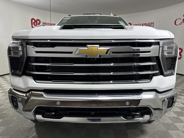 new 2025 Chevrolet Silverado 3500 car, priced at $82,800