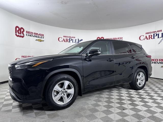 used 2023 Toyota Highlander car, priced at $33,275