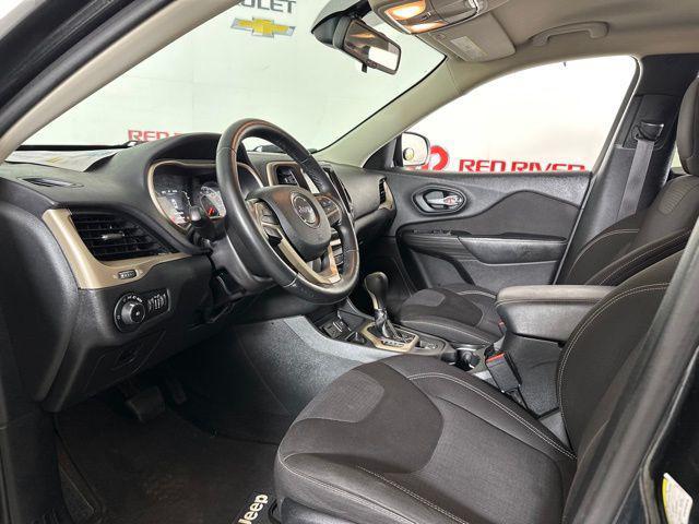 used 2015 Jeep Cherokee car, priced at $7,936