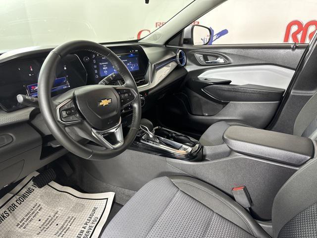 new 2025 Chevrolet Trax car, priced at $25,335