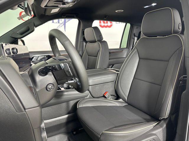 new 2025 Chevrolet Suburban car, priced at $77,595