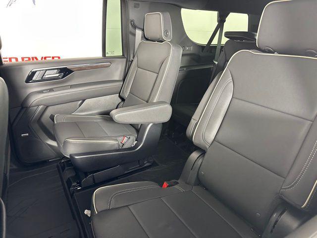 new 2025 Chevrolet Suburban car, priced at $77,595