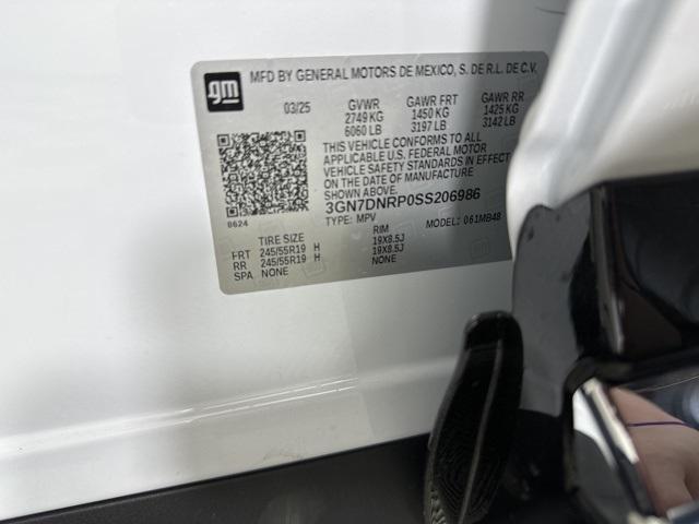 new 2025 Chevrolet Equinox EV car, priced at $41,290