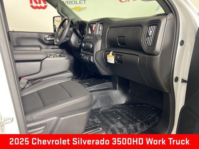 new 2025 Chevrolet Silverado 3500 car, priced at $63,268