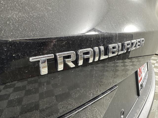 new 2025 Chevrolet TrailBlazer car, priced at $25,325