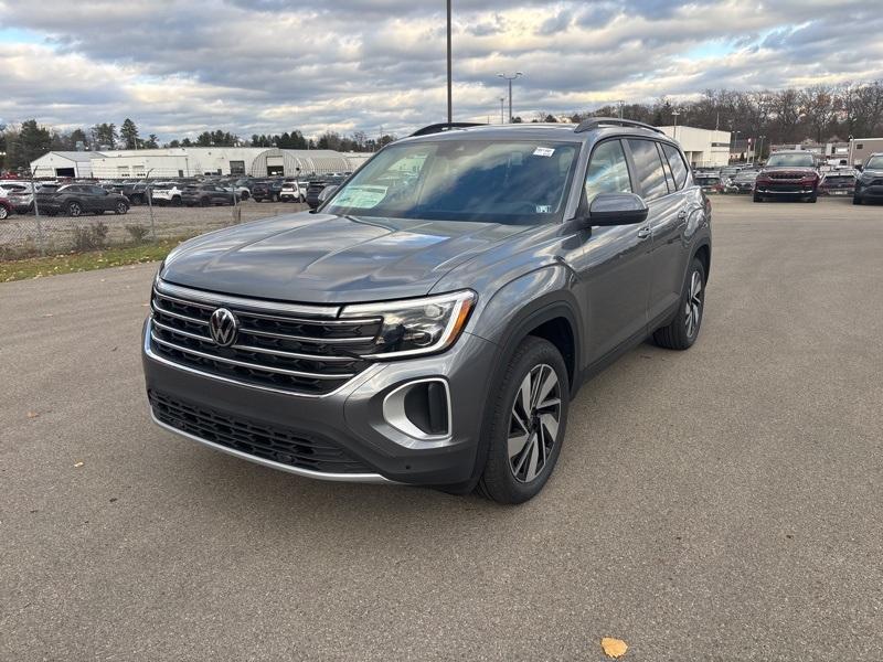 new 2025 Volkswagen Atlas car, priced at $43,899