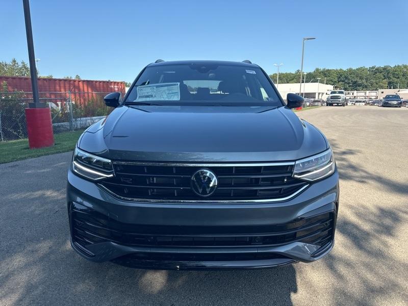 new 2024 Volkswagen Tiguan car, priced at $34,699