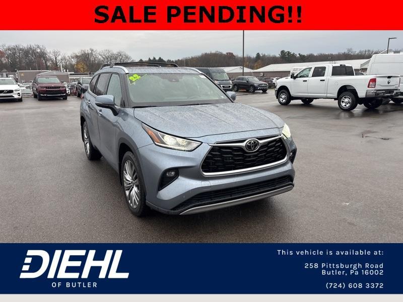 used 2022 Toyota Highlander car, priced at $41,471