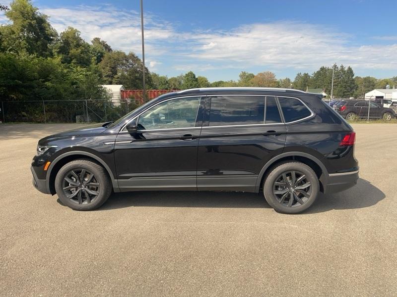 new 2024 Volkswagen Tiguan car, priced at $31,799