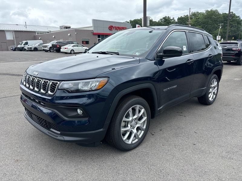 new 2024 Jeep Compass car, priced at $27,170