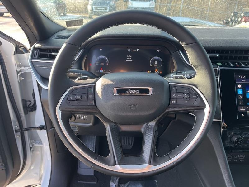 new 2025 Jeep Grand Cherokee L car