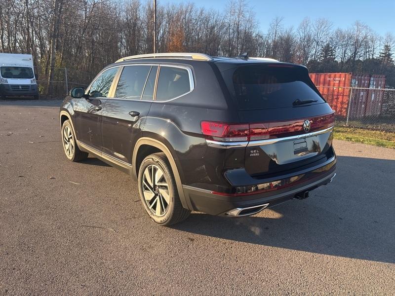 new 2025 Volkswagen Atlas car, priced at $47,999