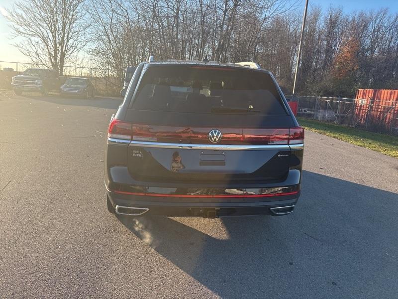 new 2025 Volkswagen Atlas car, priced at $47,999