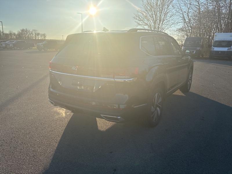 new 2025 Volkswagen Atlas car, priced at $47,999