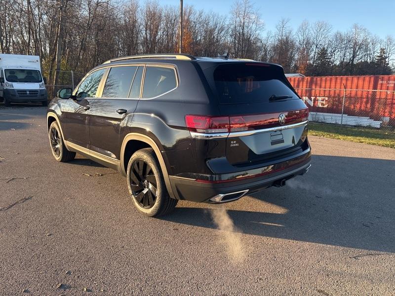 new 2025 Volkswagen Atlas car, priced at $43,299