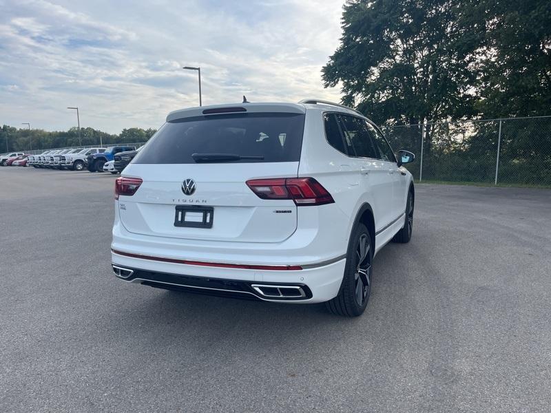 new 2024 Volkswagen Tiguan car, priced at $38,099