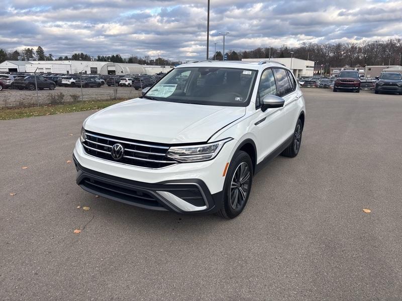 new 2024 Volkswagen Tiguan car, priced at $32,299