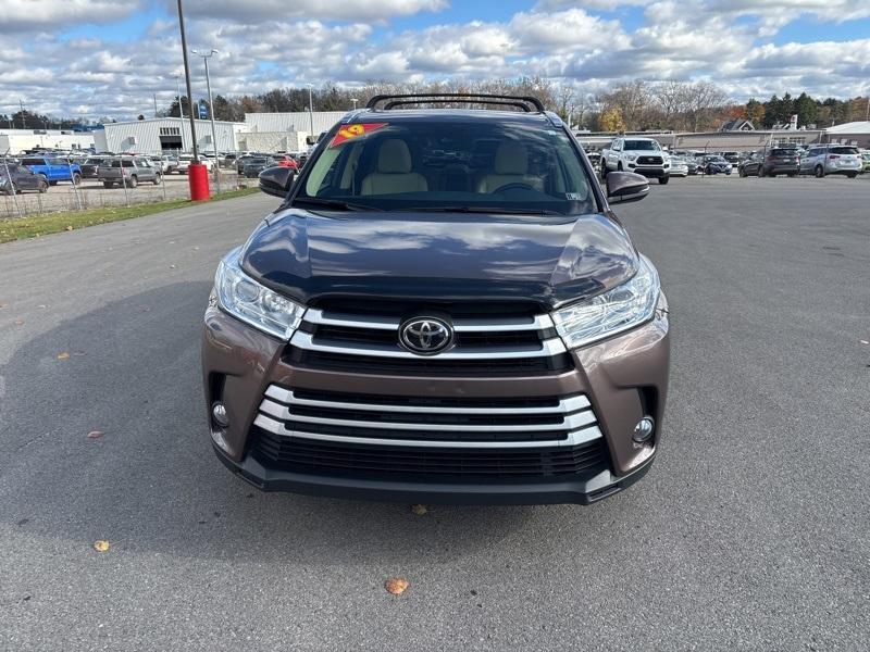 used 2019 Toyota Highlander car, priced at $28,271