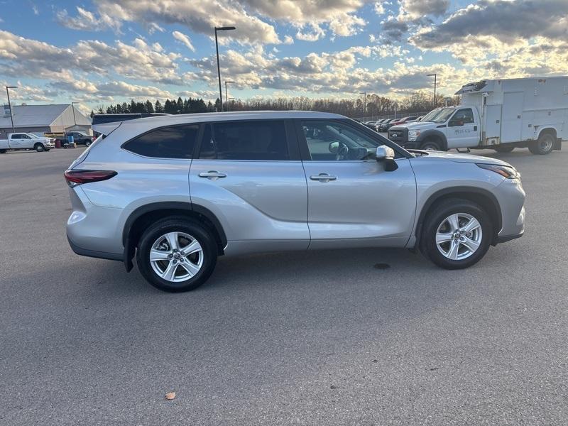 used 2024 Toyota Highlander car, priced at $41,471