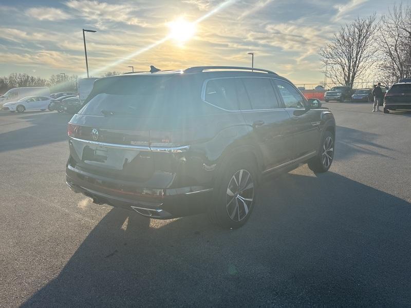 new 2025 Volkswagen Atlas car, priced at $52,299