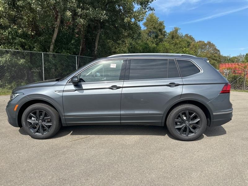 new 2024 Volkswagen Tiguan car, priced at $32,699