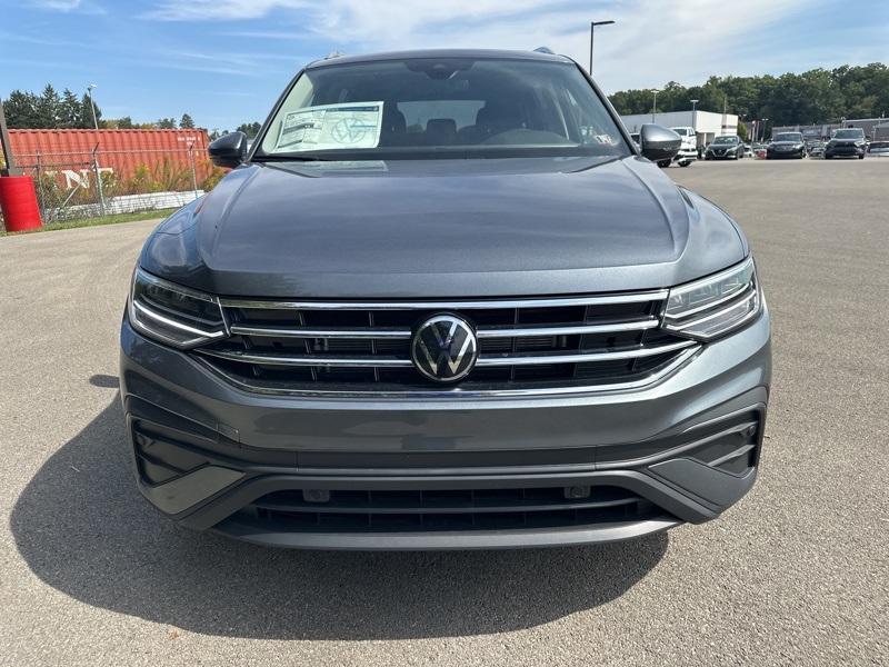 new 2024 Volkswagen Tiguan car, priced at $32,699