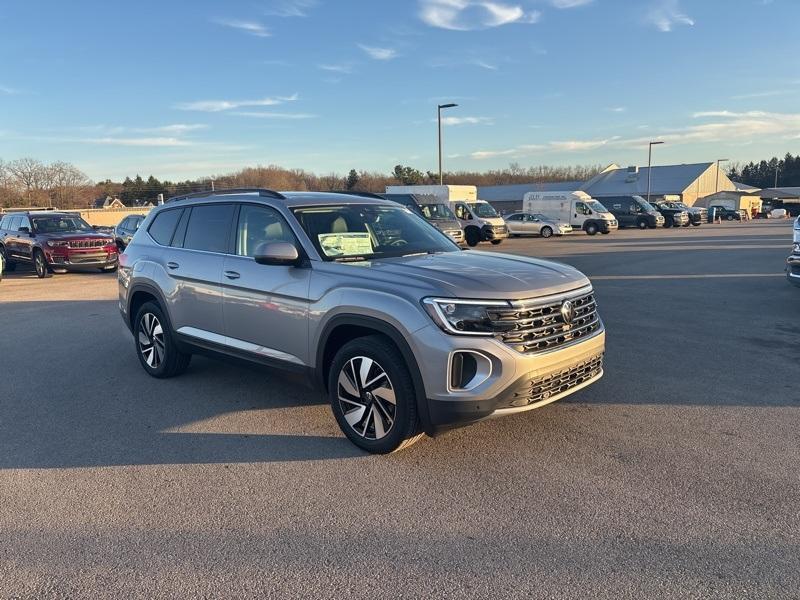 new 2025 Volkswagen Atlas car, priced at $44,999