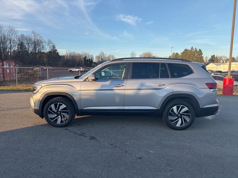 new 2025 Volkswagen Atlas car, priced at $44,999