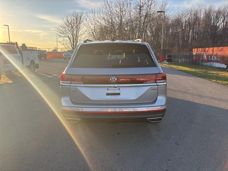 new 2025 Volkswagen Atlas car, priced at $44,999