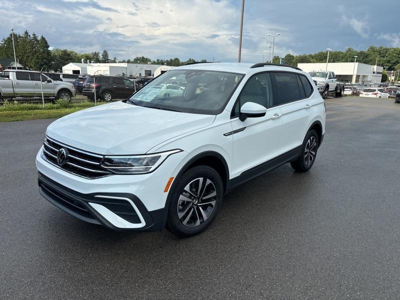 new 2024 Volkswagen Tiguan car, priced at $29,499