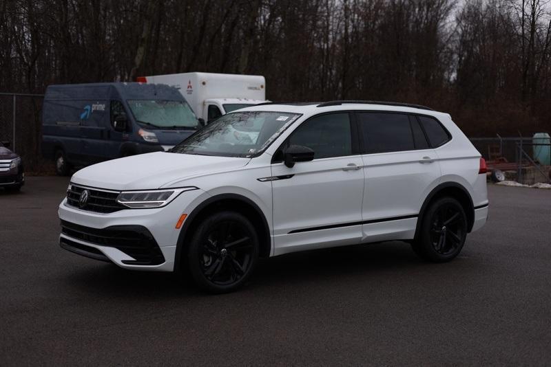 new 2024 Volkswagen Tiguan car, priced at $34,999