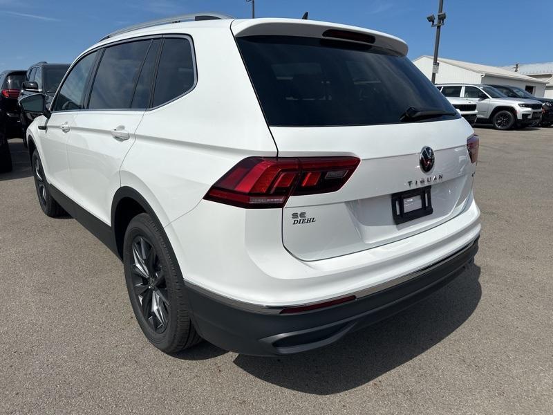 new 2024 Volkswagen Tiguan car, priced at $32,699