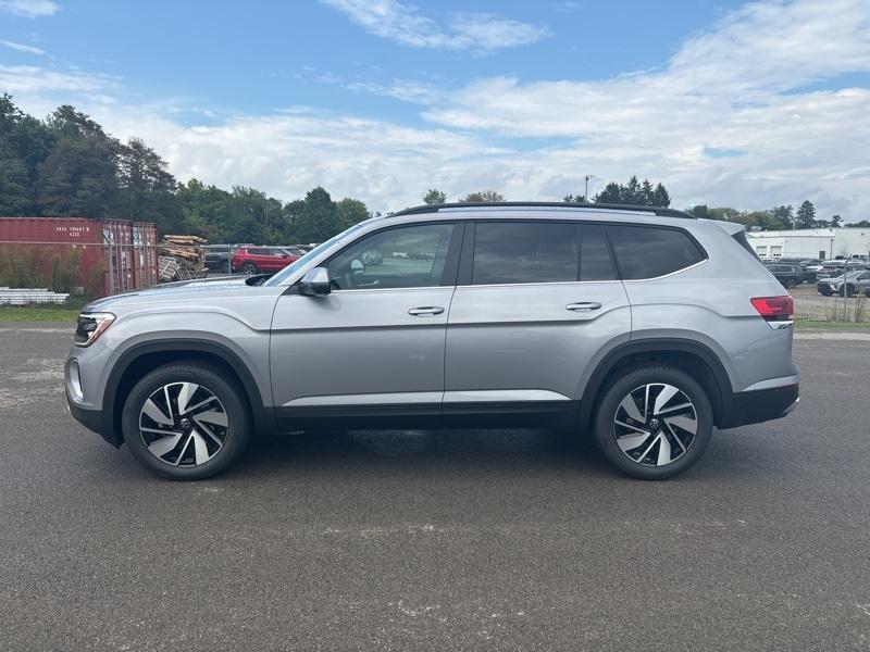 new 2024 Volkswagen Atlas car, priced at $40,999