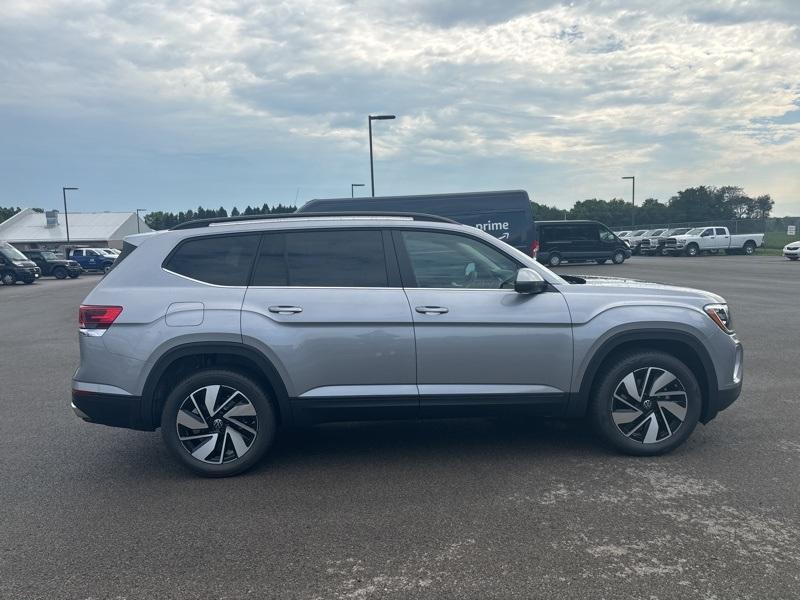 new 2024 Volkswagen Atlas car, priced at $40,999