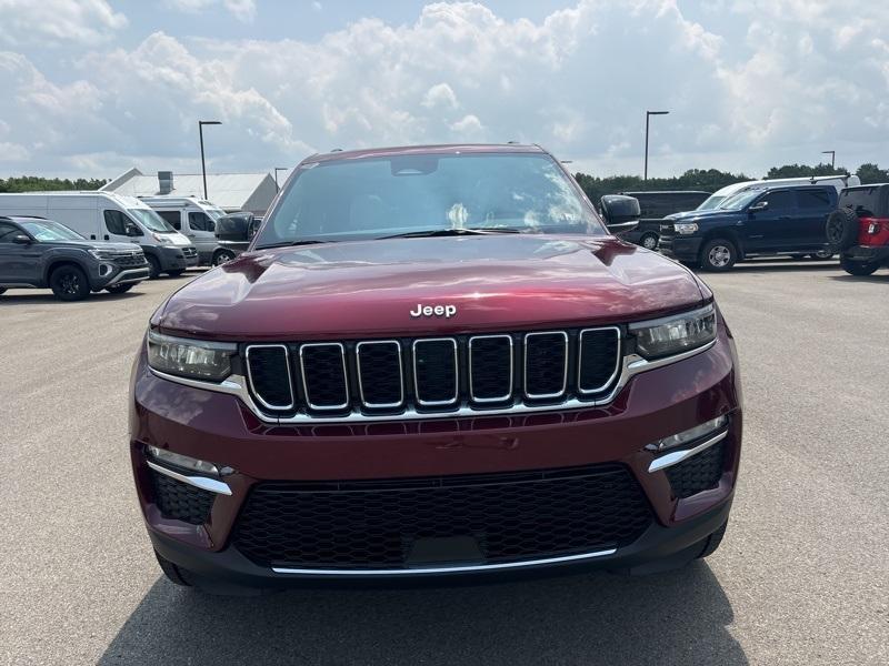 new 2024 Jeep Grand Cherokee car, priced at $45,112