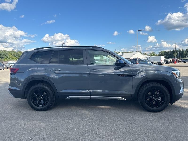 new 2024 Volkswagen Atlas car, priced at $48,399