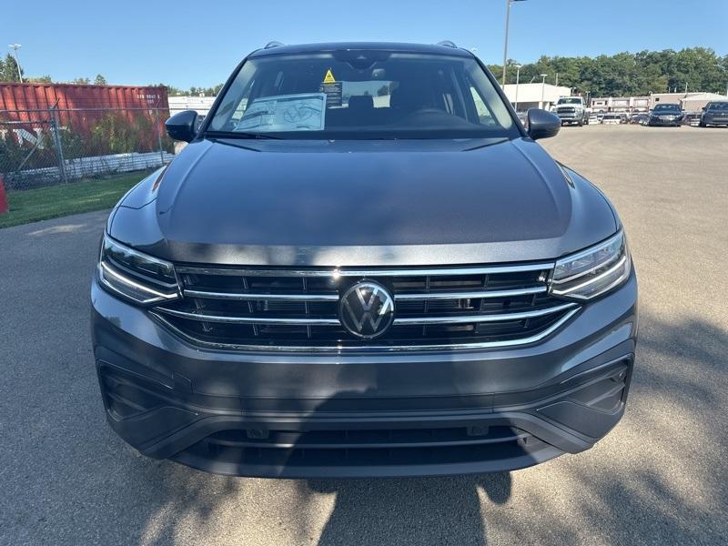 new 2024 Volkswagen Tiguan car, priced at $32,699