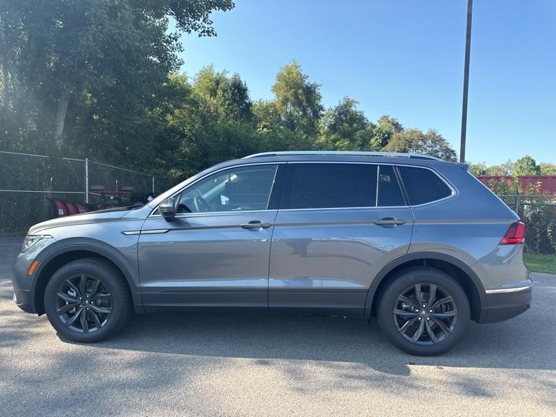 new 2024 Volkswagen Tiguan car, priced at $32,699