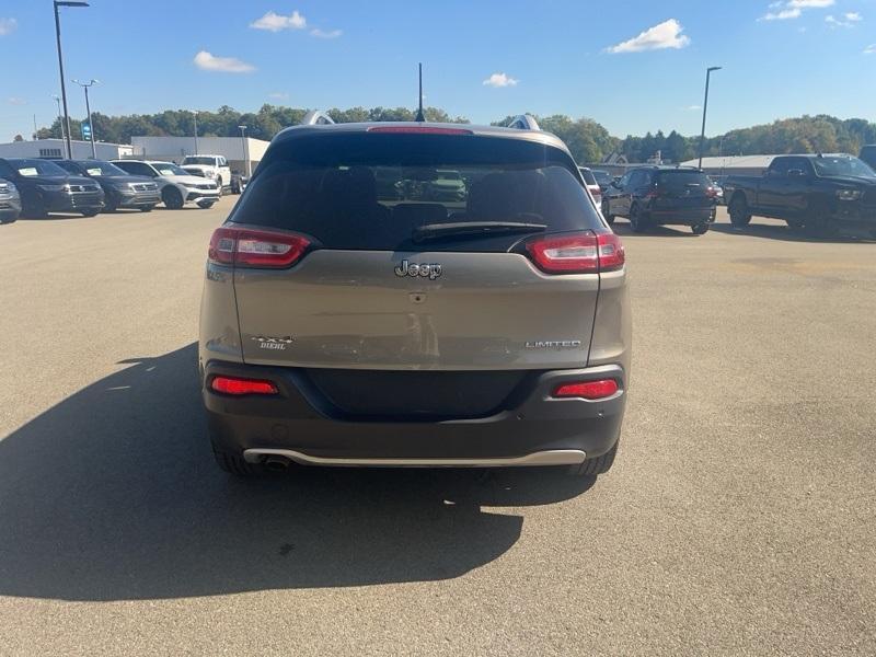 used 2018 Jeep Cherokee car, priced at $15,789