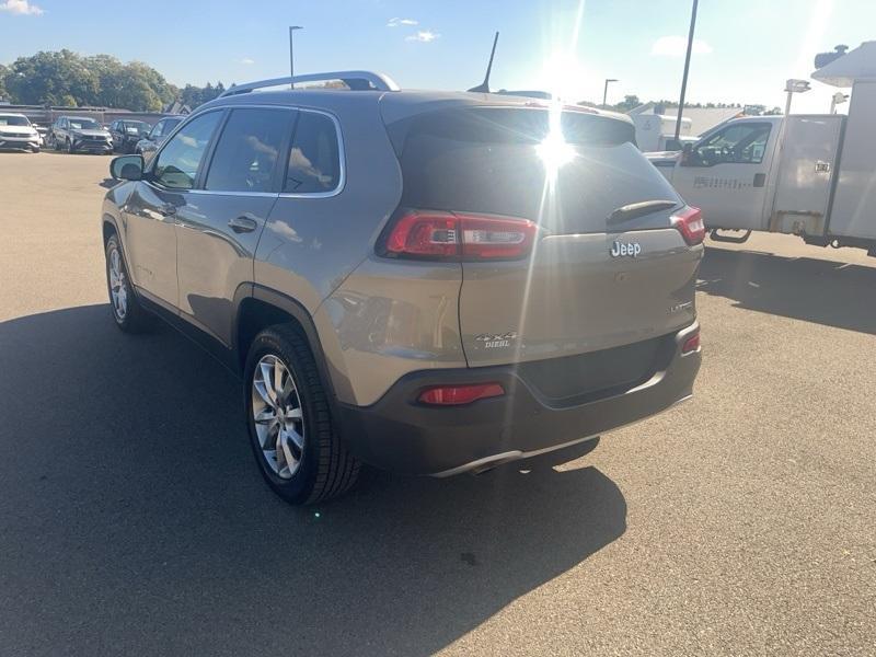 used 2018 Jeep Cherokee car, priced at $15,789