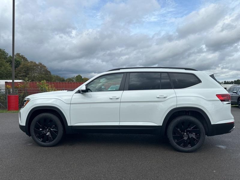 new 2024 Volkswagen Atlas car, priced at $41,899