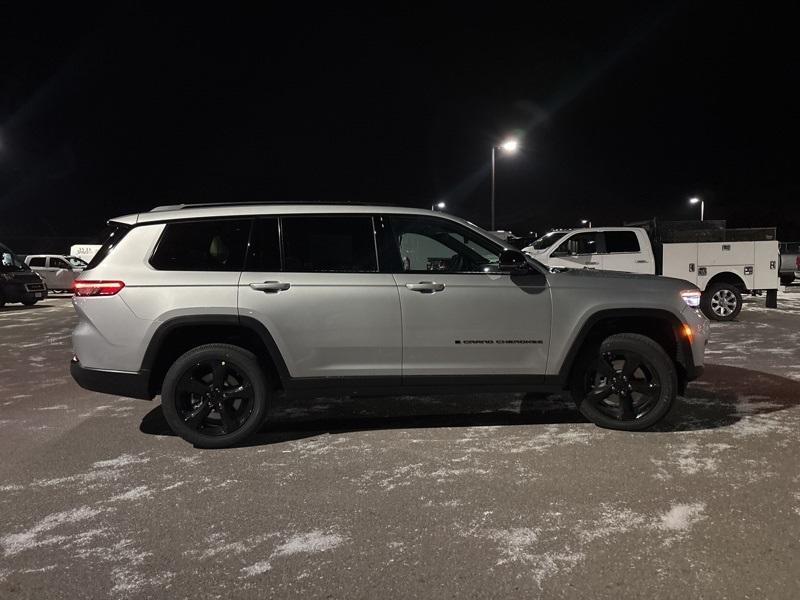 new 2025 Jeep Grand Cherokee L car, priced at $47,003