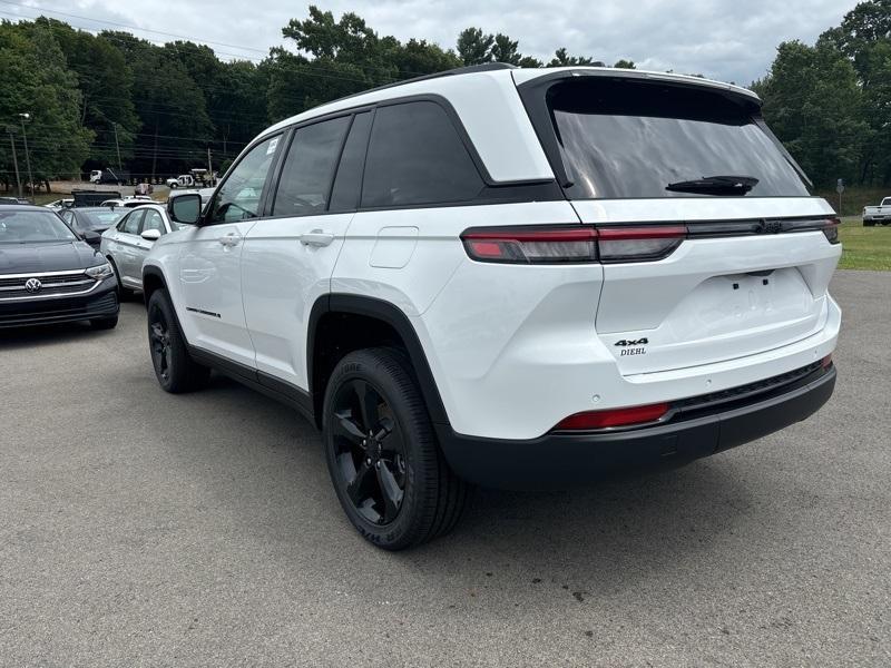 new 2024 Jeep Grand Cherokee car, priced at $42,207