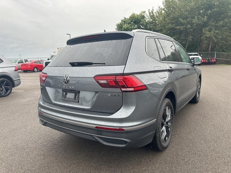 new 2024 Volkswagen Tiguan car, priced at $32,699